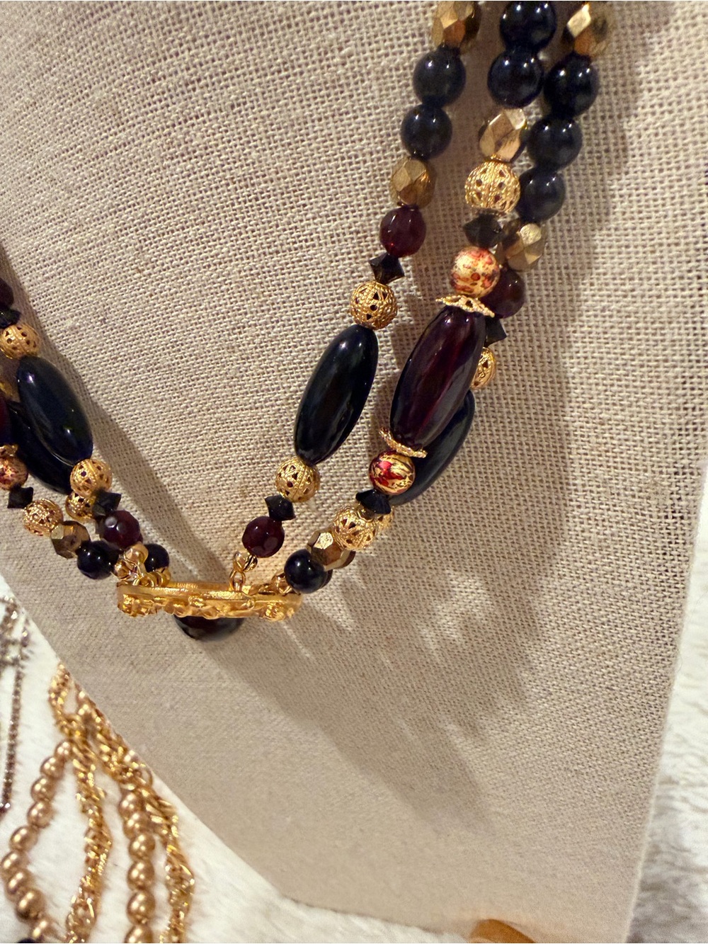 Elegant Vintage Ruby Red, black & Gold Beaded Statement Necklace - Picture 8 of 15